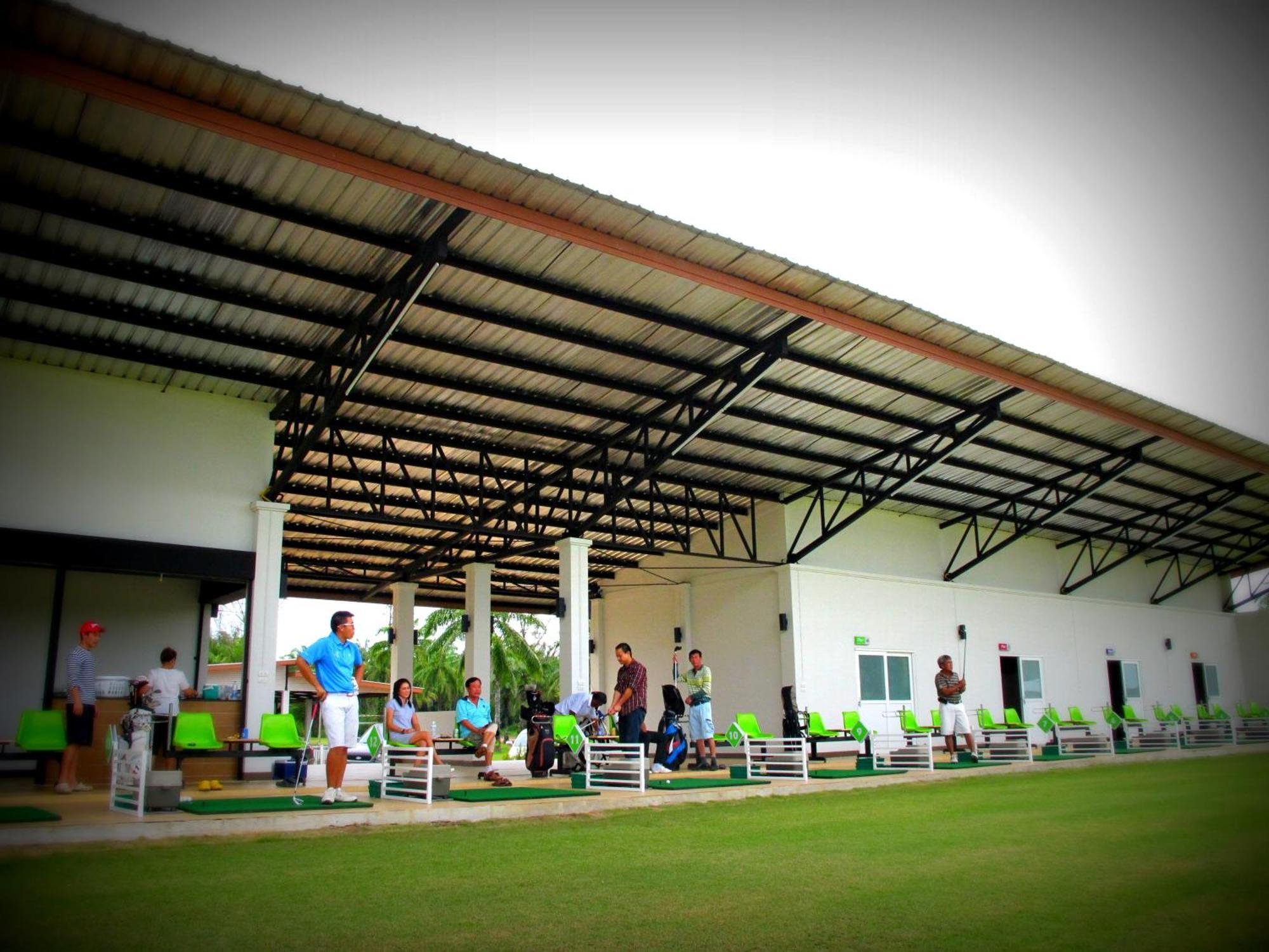 Resort Palm Driving Range&resort 2*